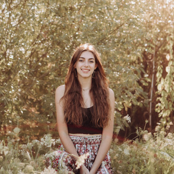 Meet your Posher, Paige - Picture 1 of 1